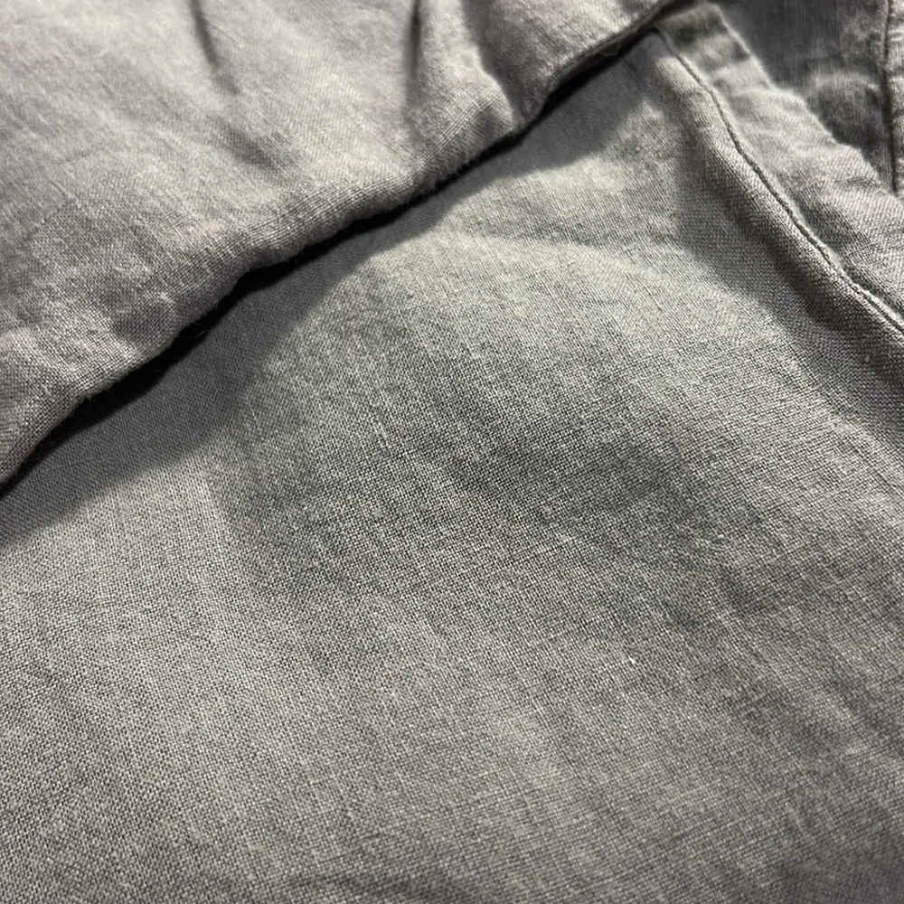 New Crate & Barrel Standard Pillow Case Pair. Lino II Dark Grey 100% Linen